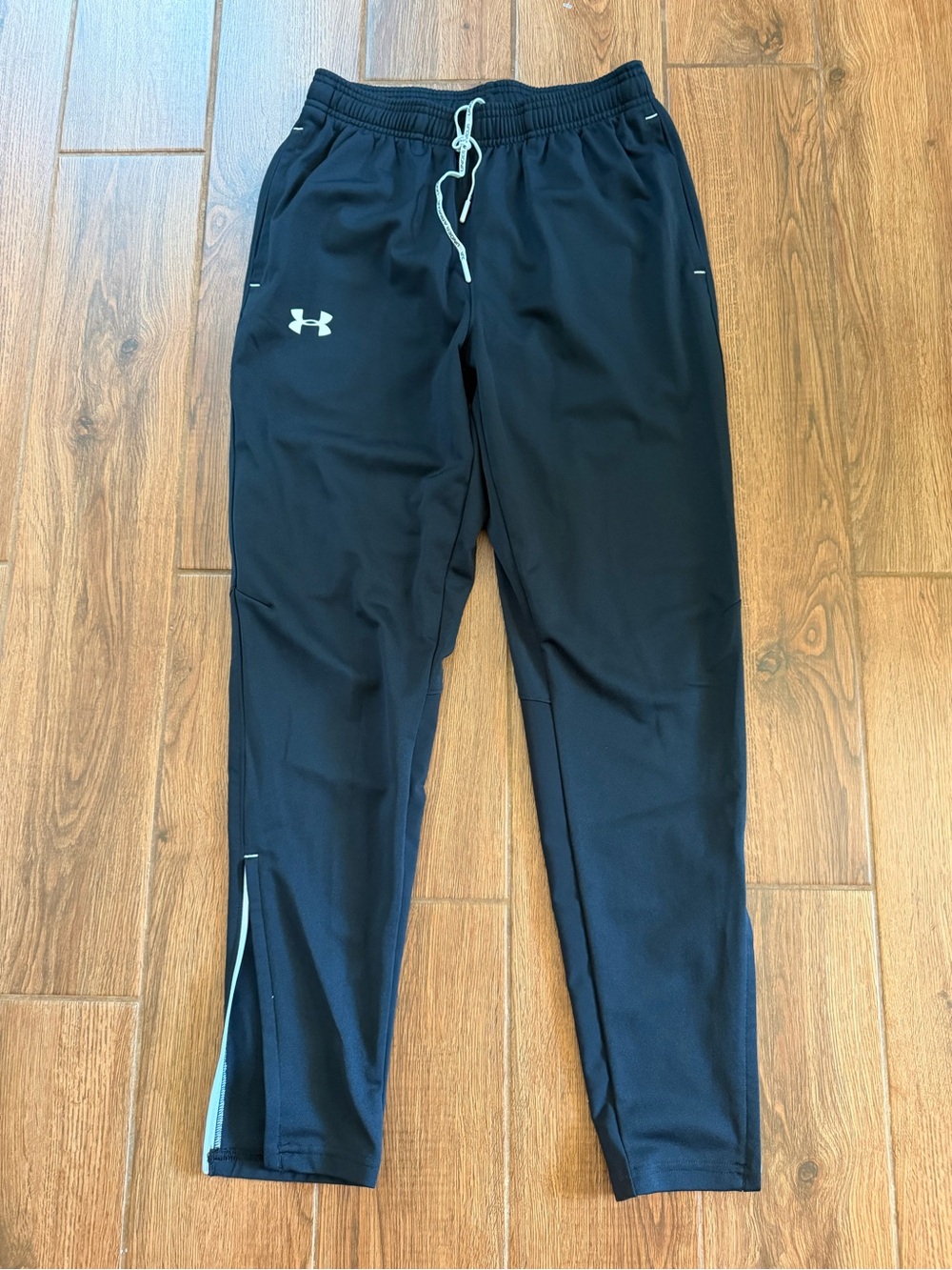 Under Armour Women’s Black Pants Drawstring Pockets Size M